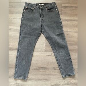 Levi's Women's Black Washed Ankle Cropped Jeans